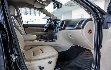 Jeep Grand Cherokee, 2014 год, 2 198 000 рублей, 36 фотография