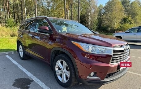 Toyota Highlander III, 2014 год, 2 950 000 рублей, 2 фотография