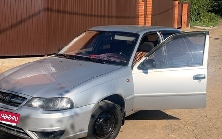 Daewoo Nexia I рестайлинг, 2013 год, 250 000 рублей, 2 фотография