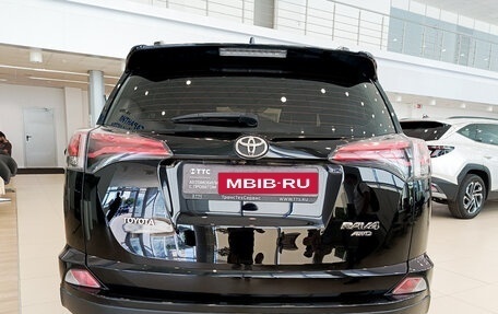 Toyota RAV4, 2017 год, 2 146 000 рублей, 7 фотография