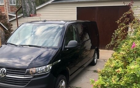 Volkswagen Caravelle T6 рестайлинг, 2021 год, 6 500 000 рублей, 3 фотография