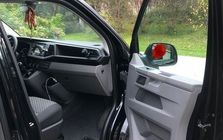 Volkswagen Caravelle T6 рестайлинг, 2021 год, 6 500 000 рублей, 8 фотография