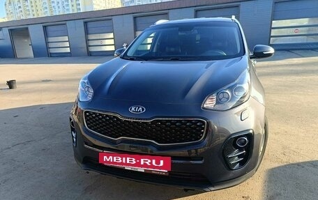 KIA Sportage IV рестайлинг, 2017 год, 2 385 000 рублей, 2 фотография