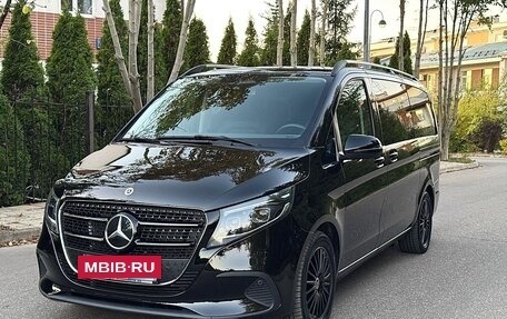 Mercedes-Benz V-Класс, 2024 год, 10 150 000 рублей, 3 фотография