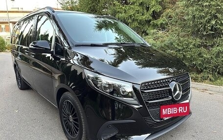 Mercedes-Benz V-Класс, 2024 год, 10 150 000 рублей, 2 фотография