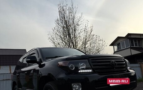 Toyota Land Cruiser 200, 2012 год, 3 560 000 рублей, 2 фотография