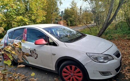 Opel Astra J, 2011 год, 550 000 рублей, 3 фотография
