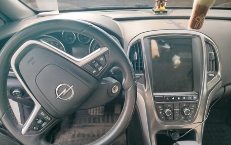 Opel Astra J, 2011 год, 550 000 рублей, 8 фотография