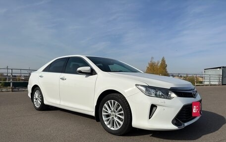 Toyota Camry, 2015 год, 1 980 000 рублей, 8 фотография