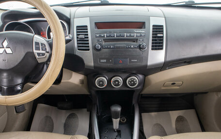 Mitsubishi Outlander III рестайлинг 3, 2008 год, 1 299 000 рублей, 16 фотография