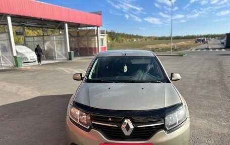 Renault Logan I, 2014 год, 480 000 рублей, 3 фотография