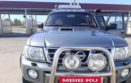 Nissan Patrol, 2004 год, 3 300 000 рублей, 3 фотография