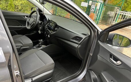 Hyundai Solaris II рестайлинг, 2021 год, 1 550 000 рублей, 8 фотография