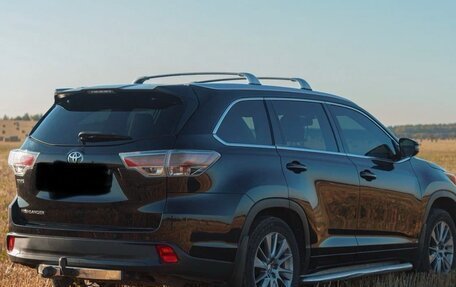 Toyota Highlander III, 2014 год, 2 600 000 рублей, 4 фотография