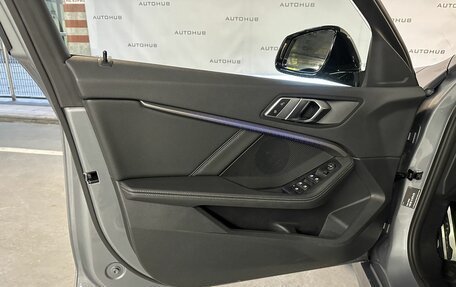 BMW 1 серия, 2020 год, 2 690 000 рублей, 12 фотография