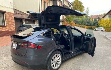 Tesla Model X I, 2016 год, 3 000 000 рублей, 3 фотография