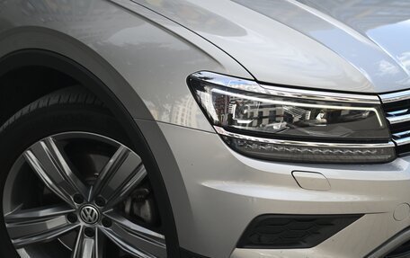 Volkswagen Tiguan II, 2018 год, 3 100 000 рублей, 5 фотография