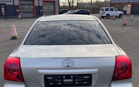 Toyota Avensis III рестайлинг, 2005 год, 555 000 рублей, 14 фотография
