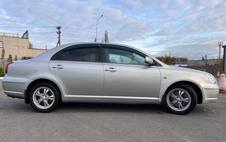 Toyota Avensis III рестайлинг, 2005 год, 555 000 рублей, 23 фотография