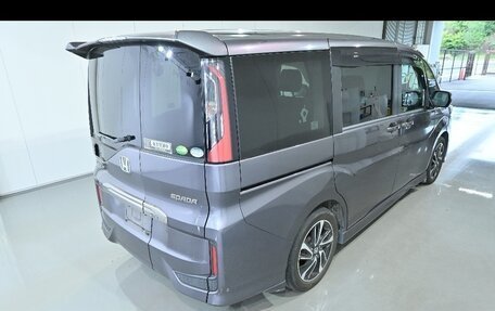 Honda Stepwgn IV, 2021 год, 2 280 000 рублей, 5 фотография