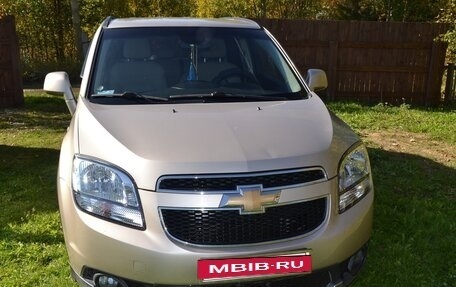 Chevrolet Orlando I, 2011 год, 1 270 000 рублей, 2 фотография