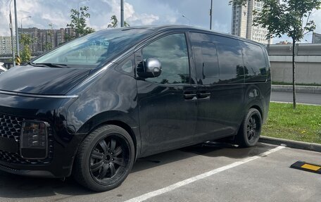 Hyundai Staria, 2022 год, 5 250 000 рублей, 1 фотография