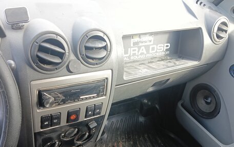 Renault Logan I, 2006 год, 199 000 рублей, 12 фотография