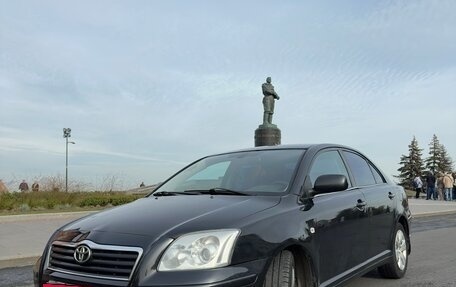 Toyota Avensis III рестайлинг, 2004 год, 540 000 рублей, 1 фотография