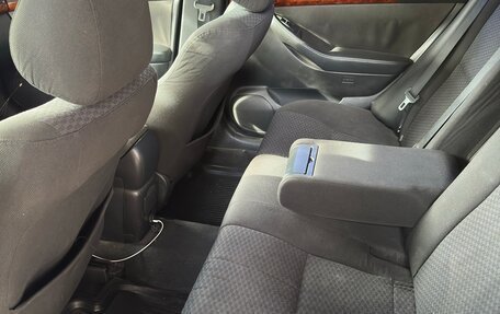 Toyota Avensis III рестайлинг, 2004 год, 540 000 рублей, 9 фотография