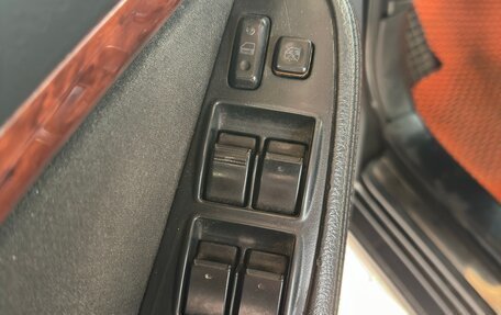 Toyota Avensis III рестайлинг, 2004 год, 540 000 рублей, 10 фотография