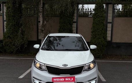 KIA Rio III рестайлинг, 2017 год, 1 270 000 рублей, 2 фотография