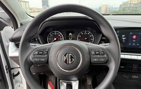 MG 5, 2022 год, 1 090 000 рублей, 13 фотография