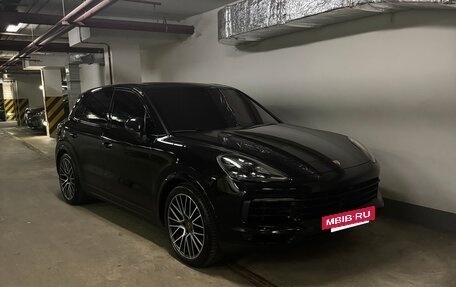Porsche Cayenne III, 2019 год, 11 490 000 рублей, 2 фотография