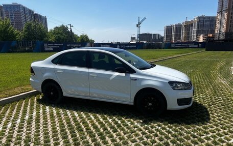 Volkswagen Polo VI (EU Market), 2019 год, 1 150 000 рублей, 2 фотография