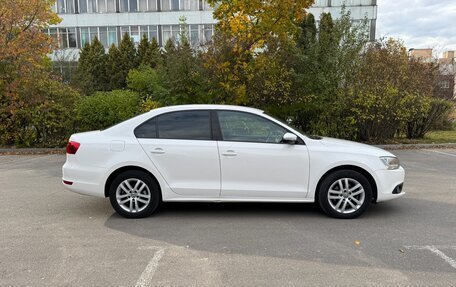 Volkswagen Jetta VI, 2013 год, 890 000 рублей, 7 фотография