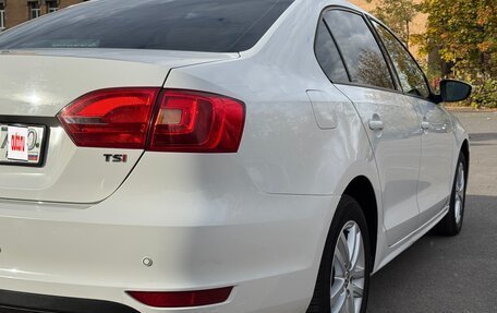 Volkswagen Jetta VI, 2013 год, 890 000 рублей, 12 фотография