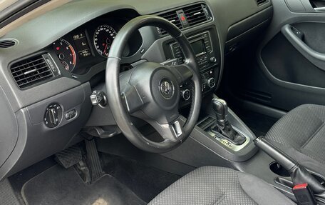 Volkswagen Jetta VI, 2013 год, 890 000 рублей, 19 фотография