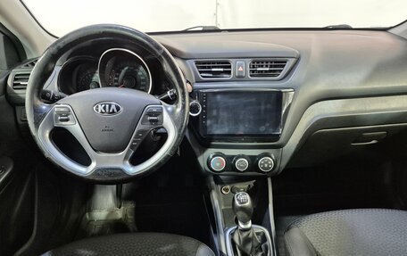 KIA Rio III рестайлинг, 2015 год, 921 000 рублей, 10 фотография