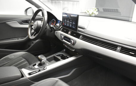 Audi A4, 2020 год, 2 980 000 рублей, 25 фотография
