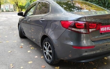 KIA Rio III рестайлинг, 2016 год, 1 350 000 рублей, 5 фотография