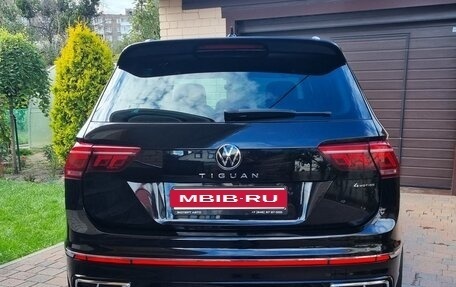 Volkswagen Tiguan II, 2021 год, 4 379 900 рублей, 5 фотография