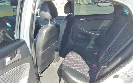 Hyundai Solaris II рестайлинг, 2014 год, 930 000 рублей, 13 фотография
