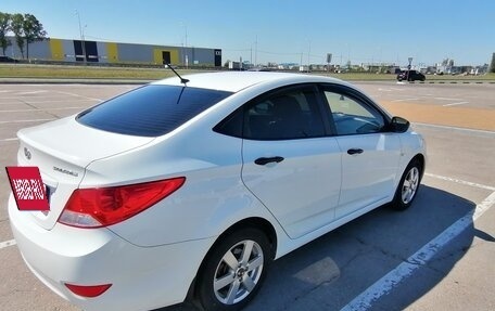 Hyundai Solaris II рестайлинг, 2014 год, 930 000 рублей, 8 фотография