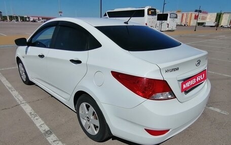 Hyundai Solaris II рестайлинг, 2014 год, 930 000 рублей, 7 фотография