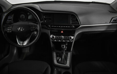 Hyundai Elantra VI рестайлинг, 2019 год, 1 690 000 рублей, 12 фотография