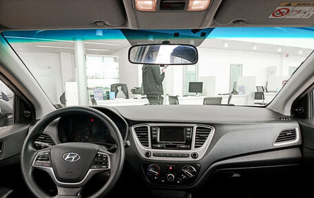 Hyundai Solaris II рестайлинг, 2018 год, 1 170 000 рублей, 17 фотография