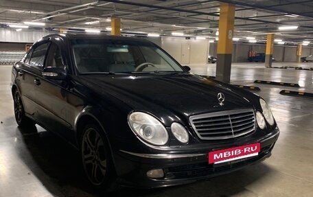 Mercedes-Benz E-Класс, 2005 год, 850 000 рублей, 4 фотография