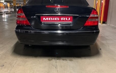 Mercedes-Benz E-Класс, 2005 год, 850 000 рублей, 6 фотография
