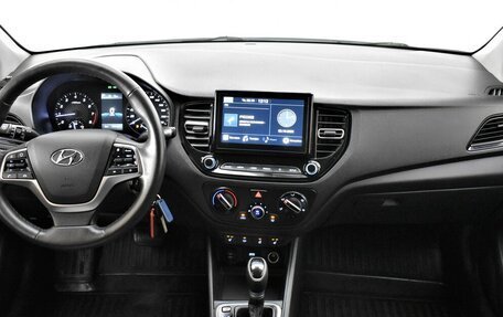 Hyundai Solaris II рестайлинг, 2020 год, 1 300 000 рублей, 5 фотография