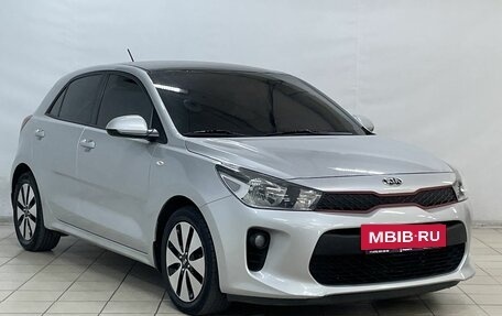 KIA Rio IV, 2018 год, 1 240 000 рублей, 2 фотография